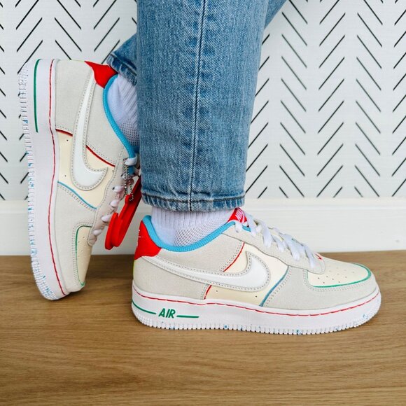 🤩Nike AIR FORCE 1 Sz 4Y Grade School LOW LV8 'HOLIDAY COOKIES GS FQ8350-110 New - Picture 1 of 15